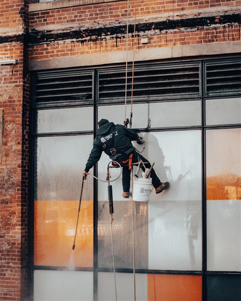 Få krystalklare ruder med din lokale vinduespudser i Søborg og Gladsaxe